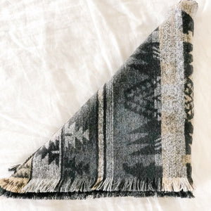 Everest Shawl